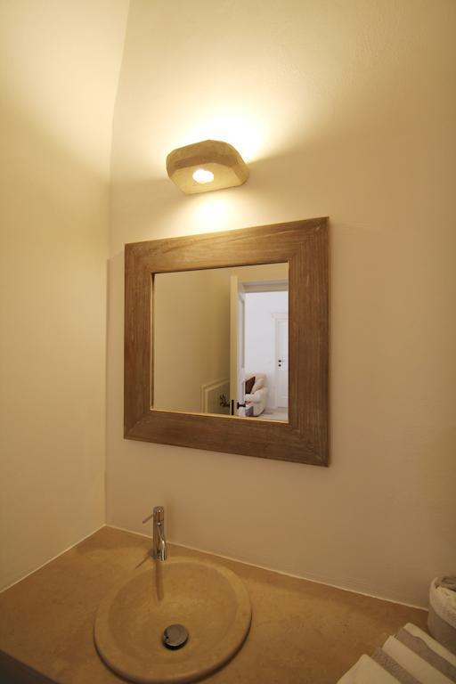 La Vecchia Tabaccheria B&B ออสตูนี ภายนอก รูปภาพ